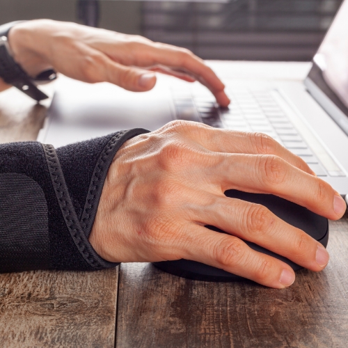 physical-therapy-clinic-Carpal-Tunnel-McCabe-and-Brady-Physical-Therapy-Ivyland-New-Britain-Warminster-PA